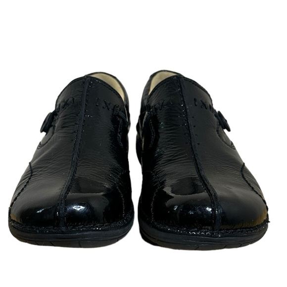 Clarks Unstructured Patent Leather Slip On Comfort Shoes in Black Size 6 - Picture 4 of 8